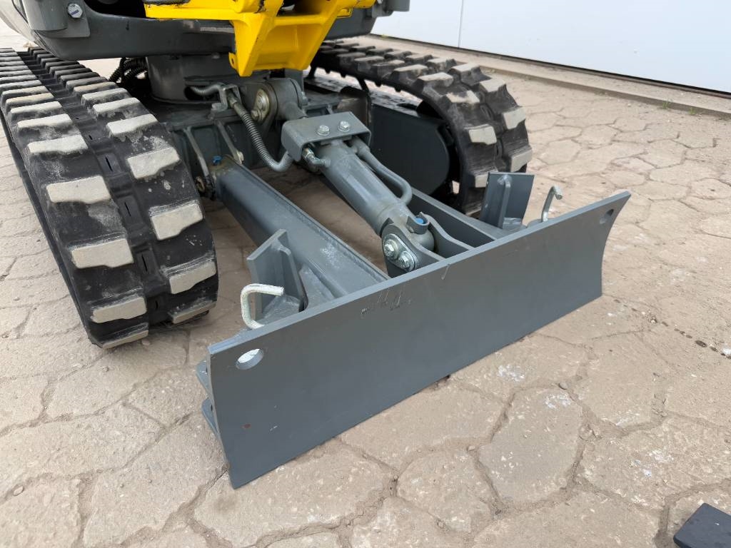 Wacker Neuson 803 Dual Motor - New Unused / Electric and Diesel