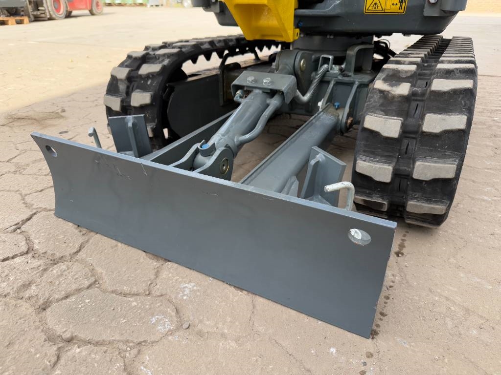 Wacker Neuson 803 Dual Motor - New Unused / Electric and Diesel