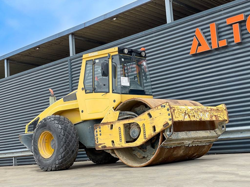 Bomag BW 213 DH-4