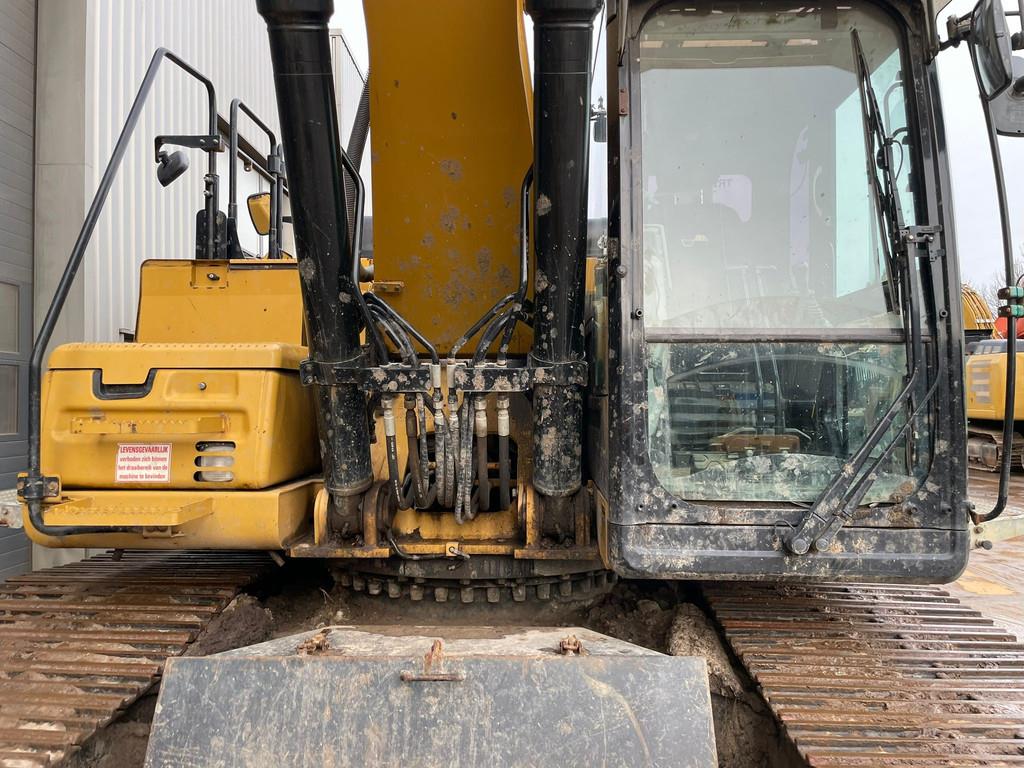 2015 Caterpillar 330FL-44388769