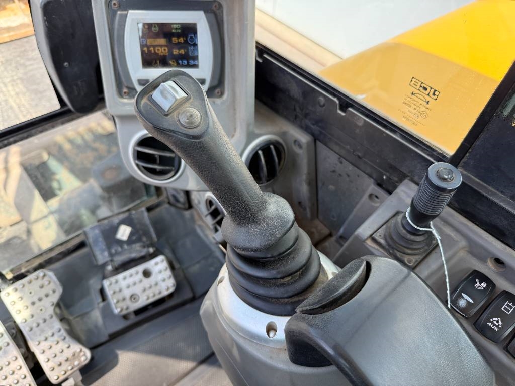 JCB 86C-1 - Hammer Lines / Quick Coupler