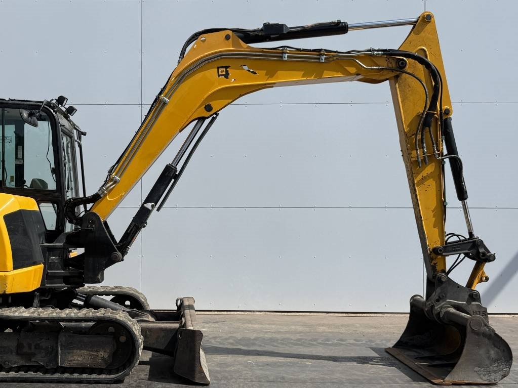 JCB 86C-1 - Hammer Lines / Quick Coupler