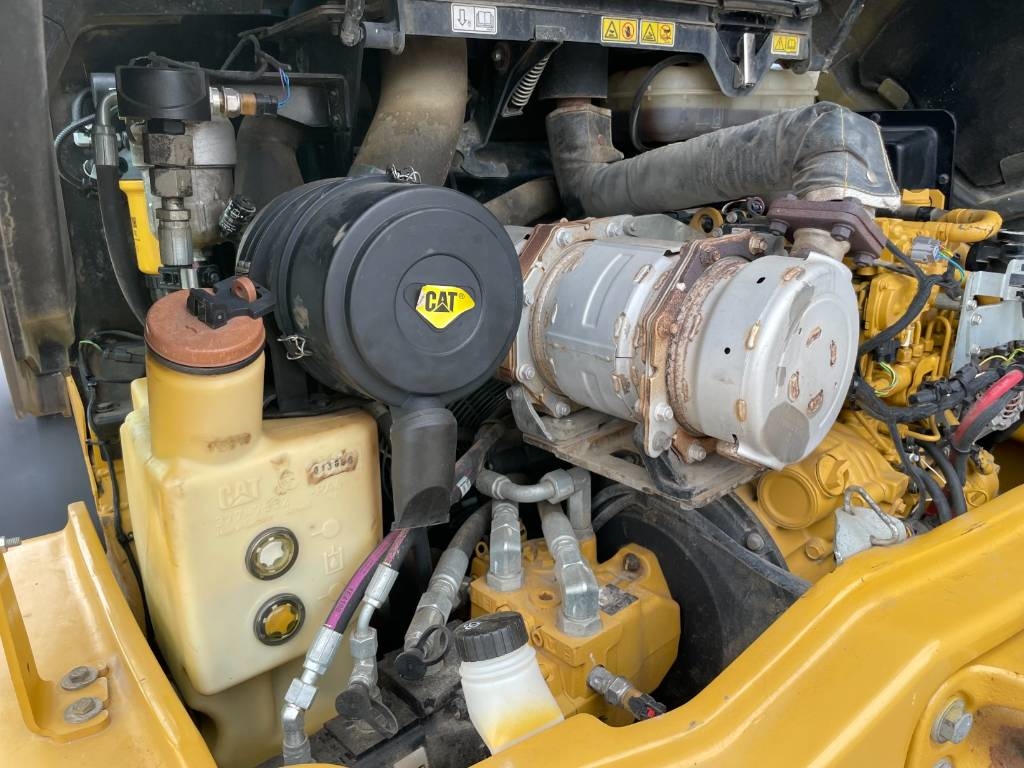 CAT 908 M