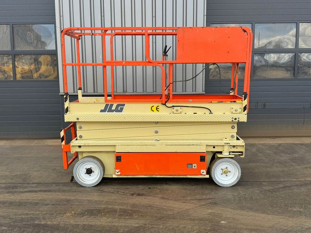 JLG 2033 Schaarhoogwerker