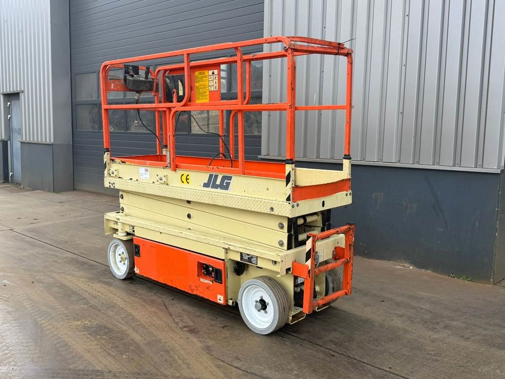 JLG 2033 Schaarhoogwerker