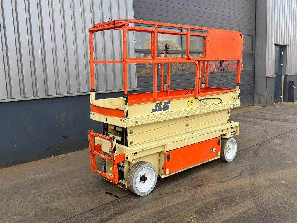 JLG 2033 Schaarhoogwerker