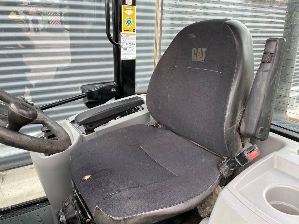 CAT 908 M