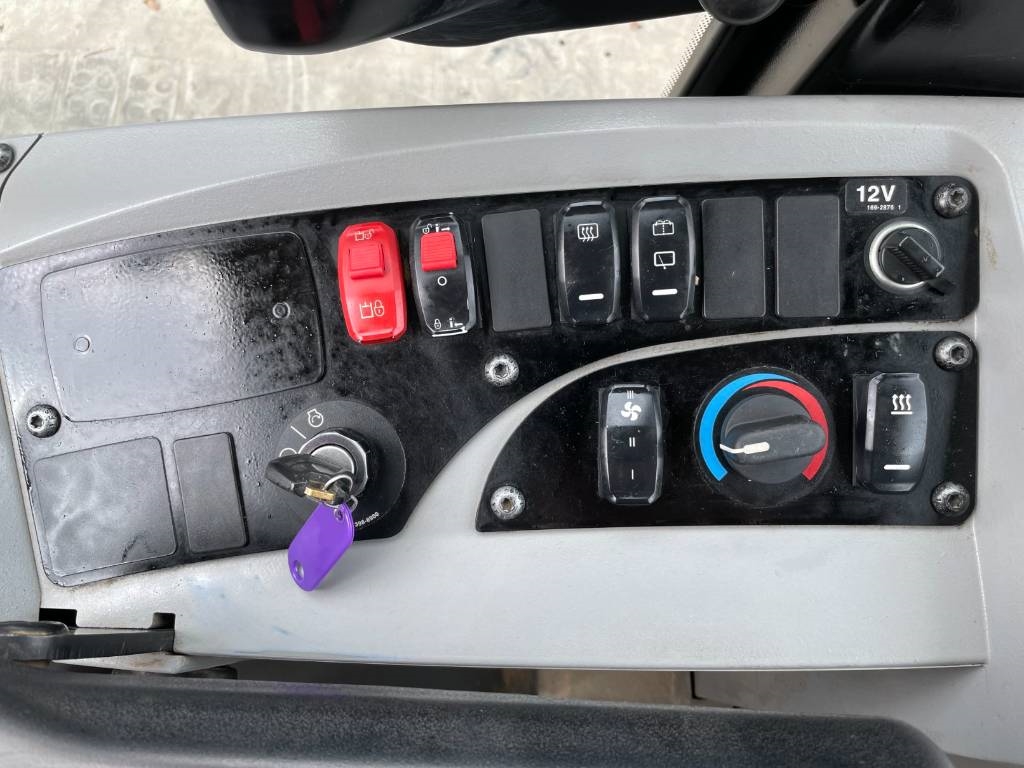 CAT 908 M
