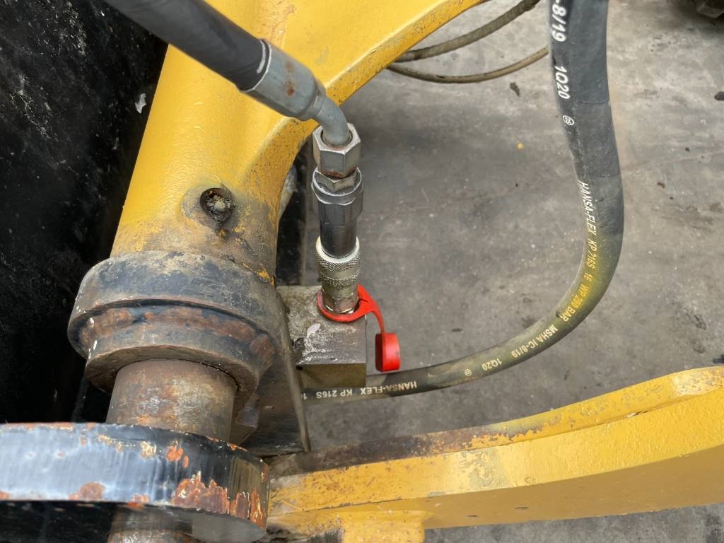 CAT 908 M