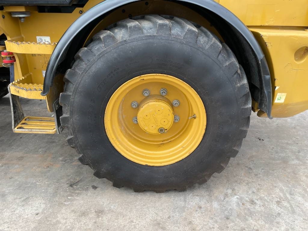 CAT 908 M