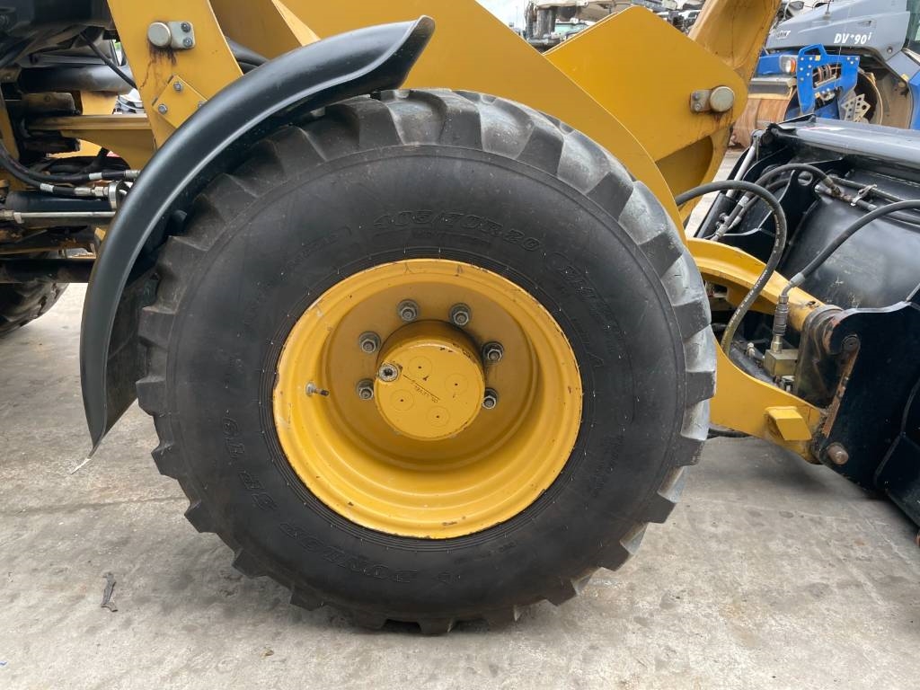 CAT 908 M