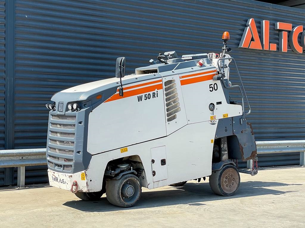 Wirtgen W 50 RI