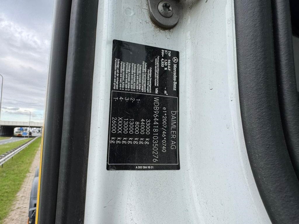 Mercedes-Benz AROCS 3345