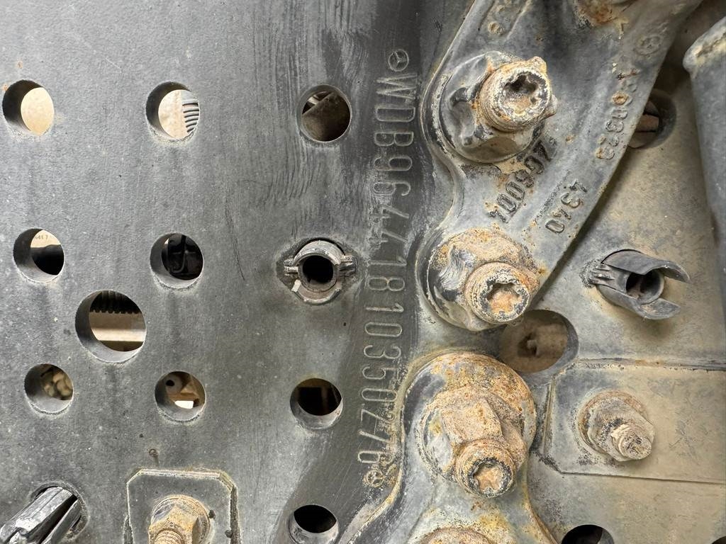 Mercedes-Benz AROCS 3345