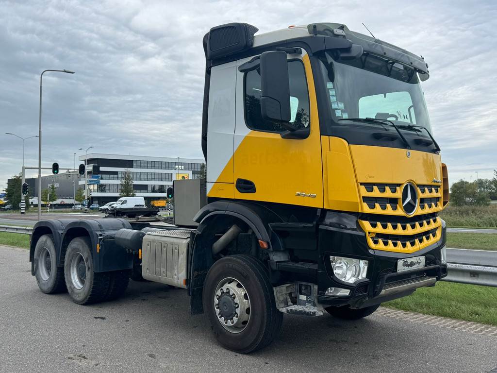 Mercedes-Benz AROCS 3345