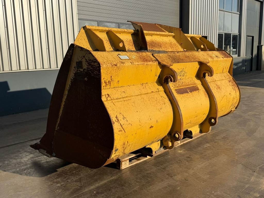 CAT 980M Bucket with teeth, Volvo groot