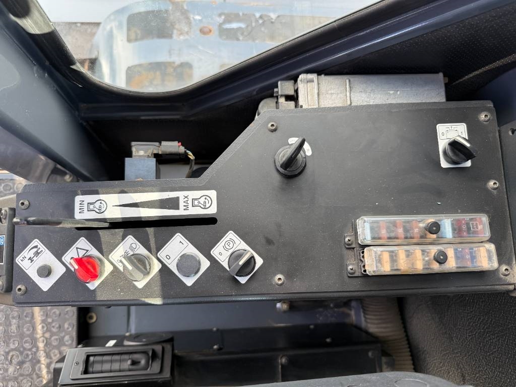 HBM BG110T-5 - Front Blade + Ripper / TRIMBLE AS400