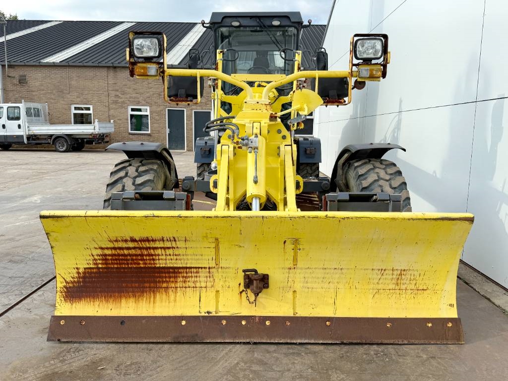 HBM BG110T-5 - Front Blade + Ripper / TRIMBLE AS400