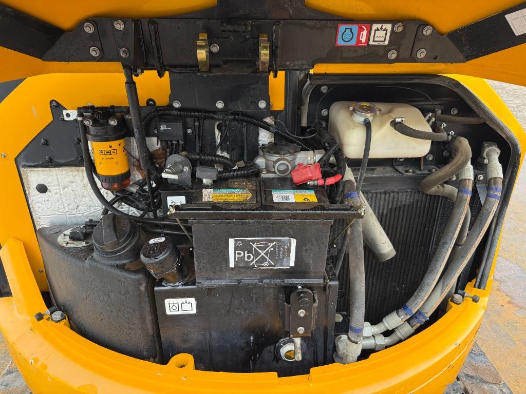 JCB 48Z-1 - Hammer Lines / Quick Coupler