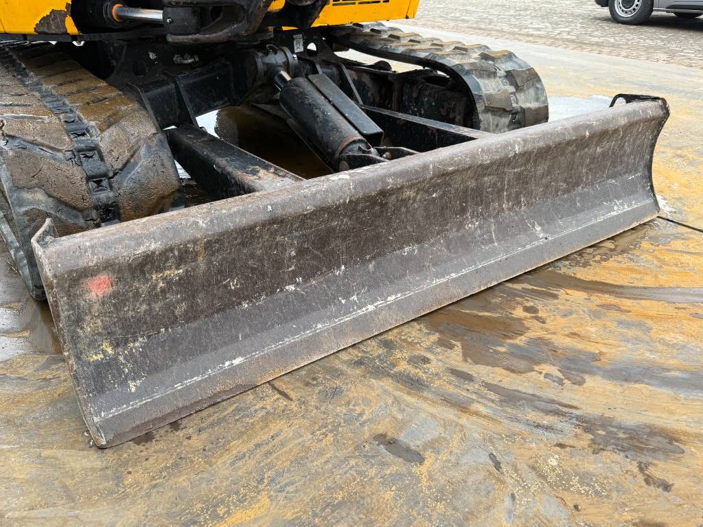 JCB 48Z-1 - Hammer Lines / Quick Coupler