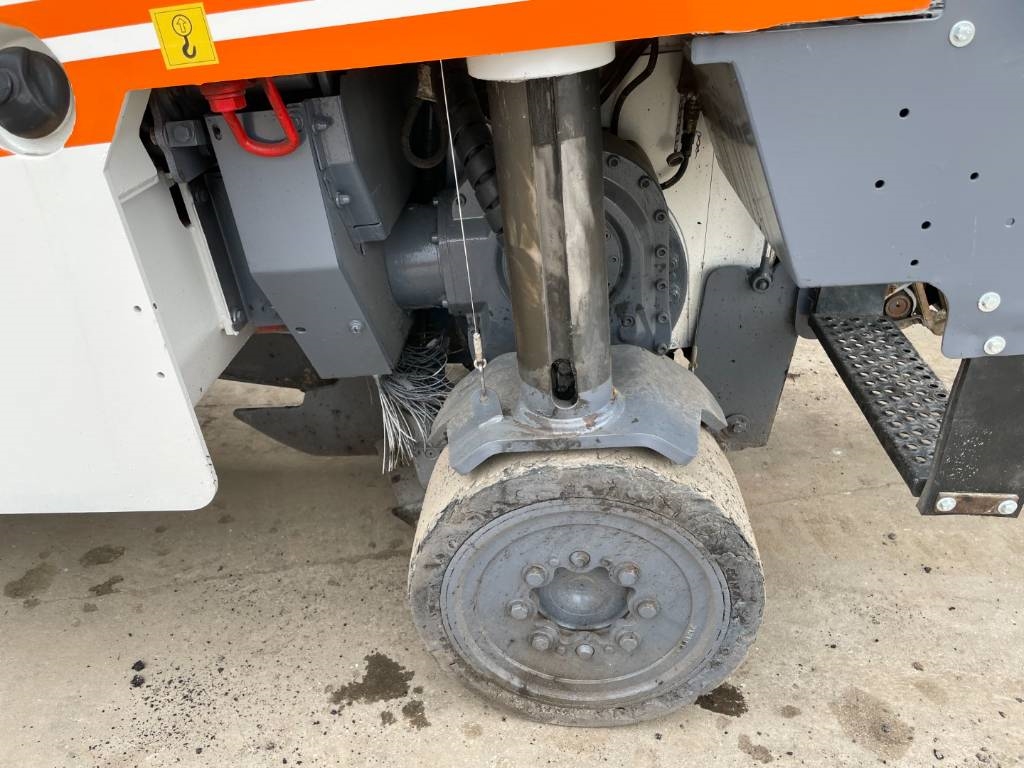 Wirtgen W 50 DCI