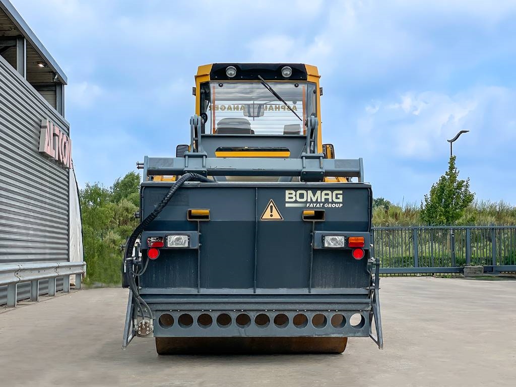 Bomag BW 154 AD-4