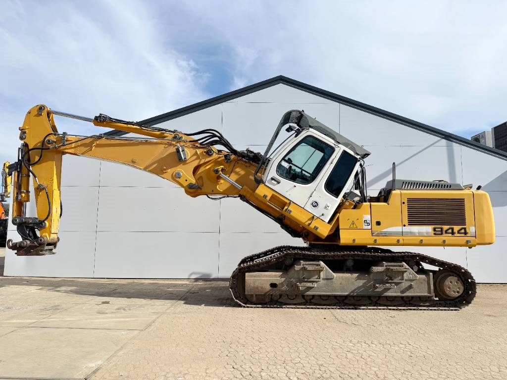 Liebherr R944C UHD - 23 m Demolition / Hydr UC / OilQuick