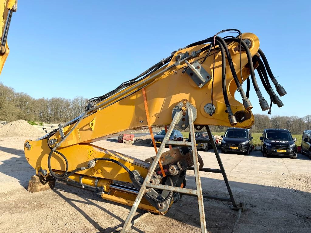 Liebherr R944C UHD - 23 m Demolition / Hydr UC / OilQuick