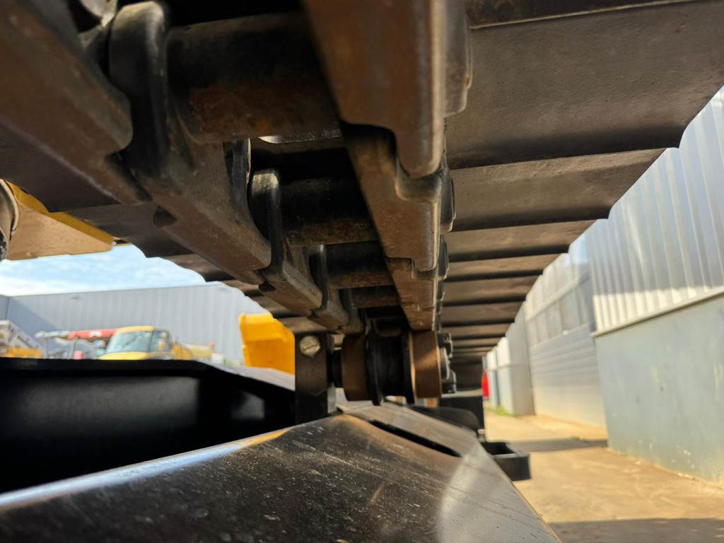 CAT 323D3