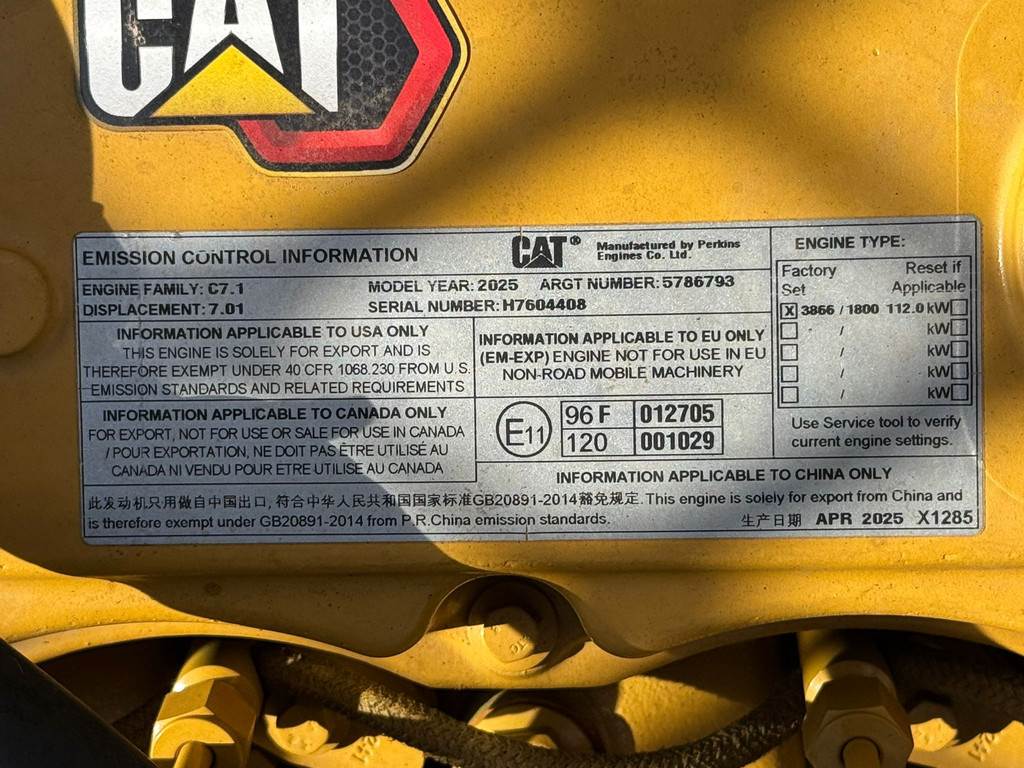 CAT 323D3