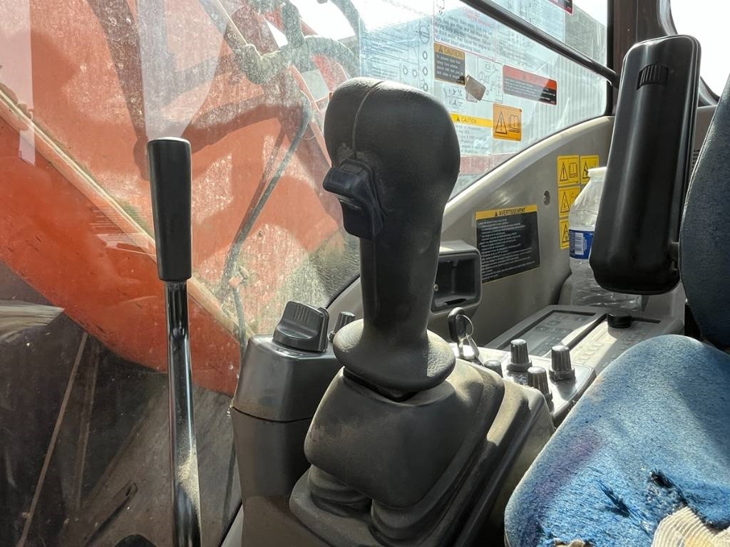 Hitachi ZX210W-3