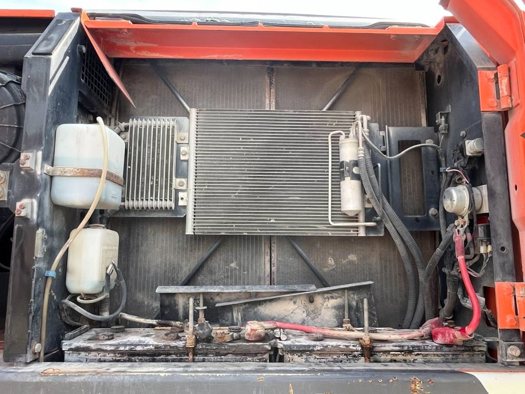 Hitachi ZX210W-3