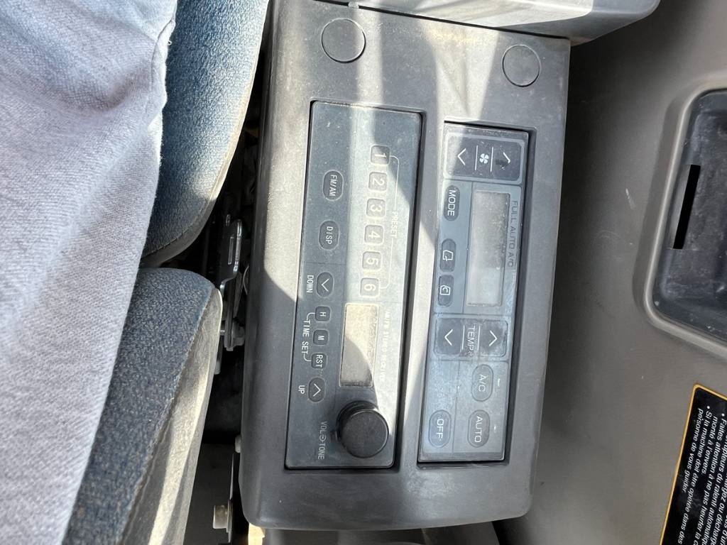 Hitachi ZX210W-3