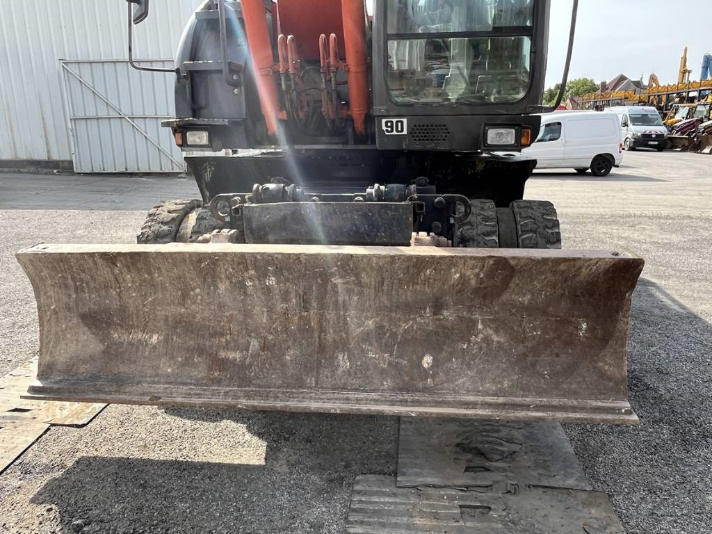 Hitachi ZX210W-3