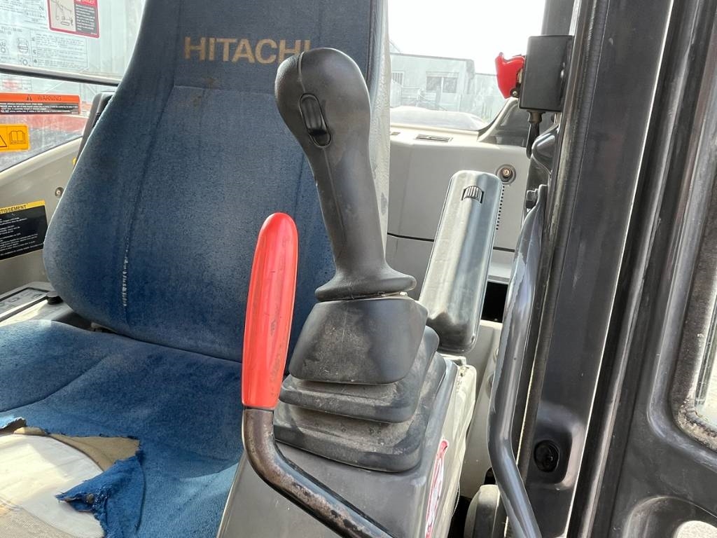 Hitachi ZX210W-3