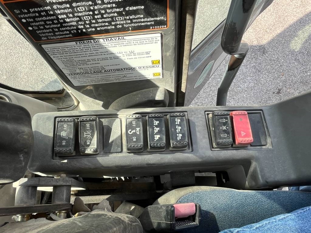 Hitachi ZX210W-3