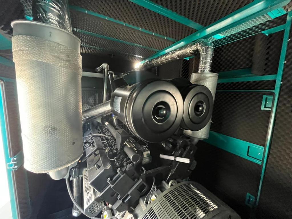 Giga Power RT-W800GF 1000 kVA silent generator