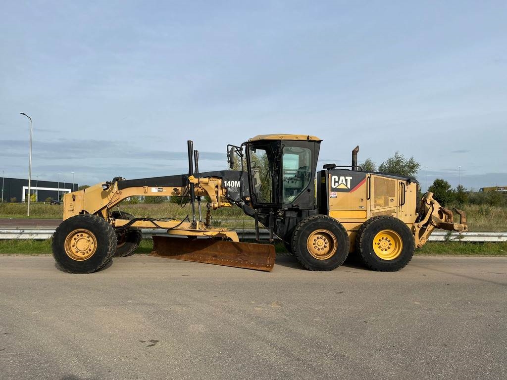 140M AWD  Machineryscanner