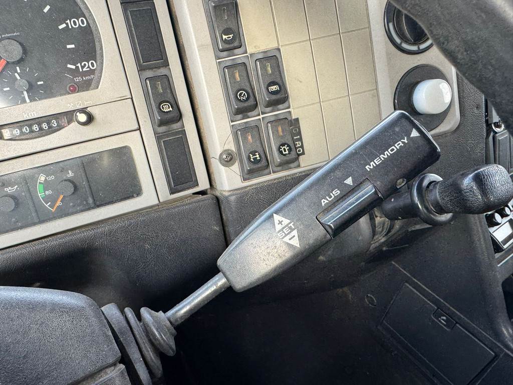 MAN 19.310 4x2 Kipper with HMF 1463K2 Crane