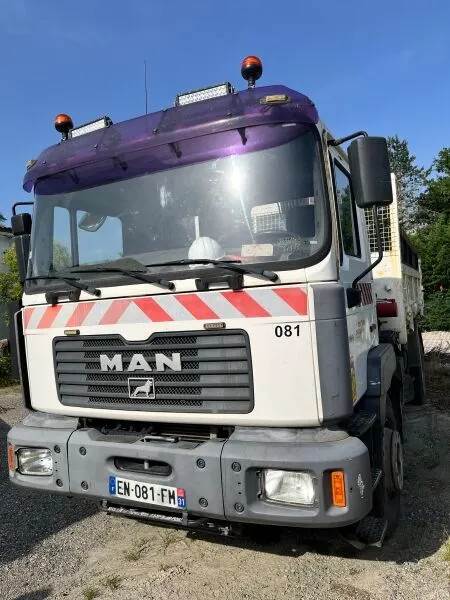 MAN 19.310 4x2 Kipper with HMF 1463K2 Crane