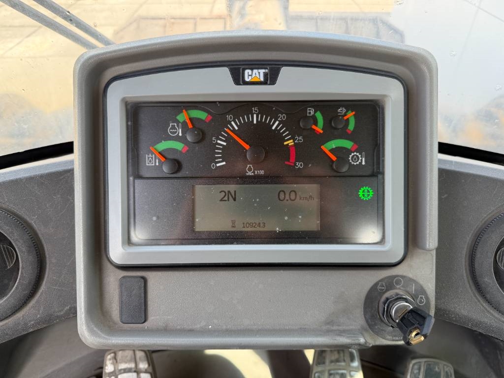 CAT 972M - German Machine / Weight System