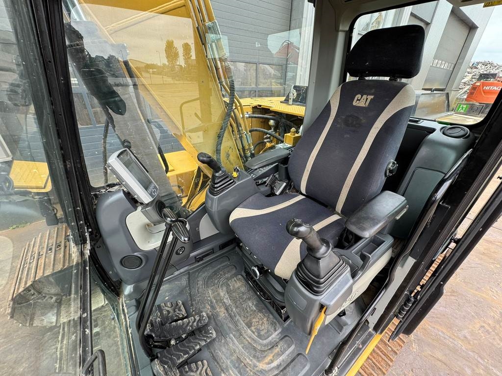CAT 313FLGC