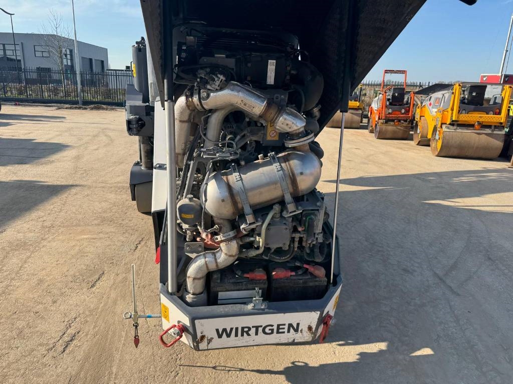 Wirtgen W 50 RI