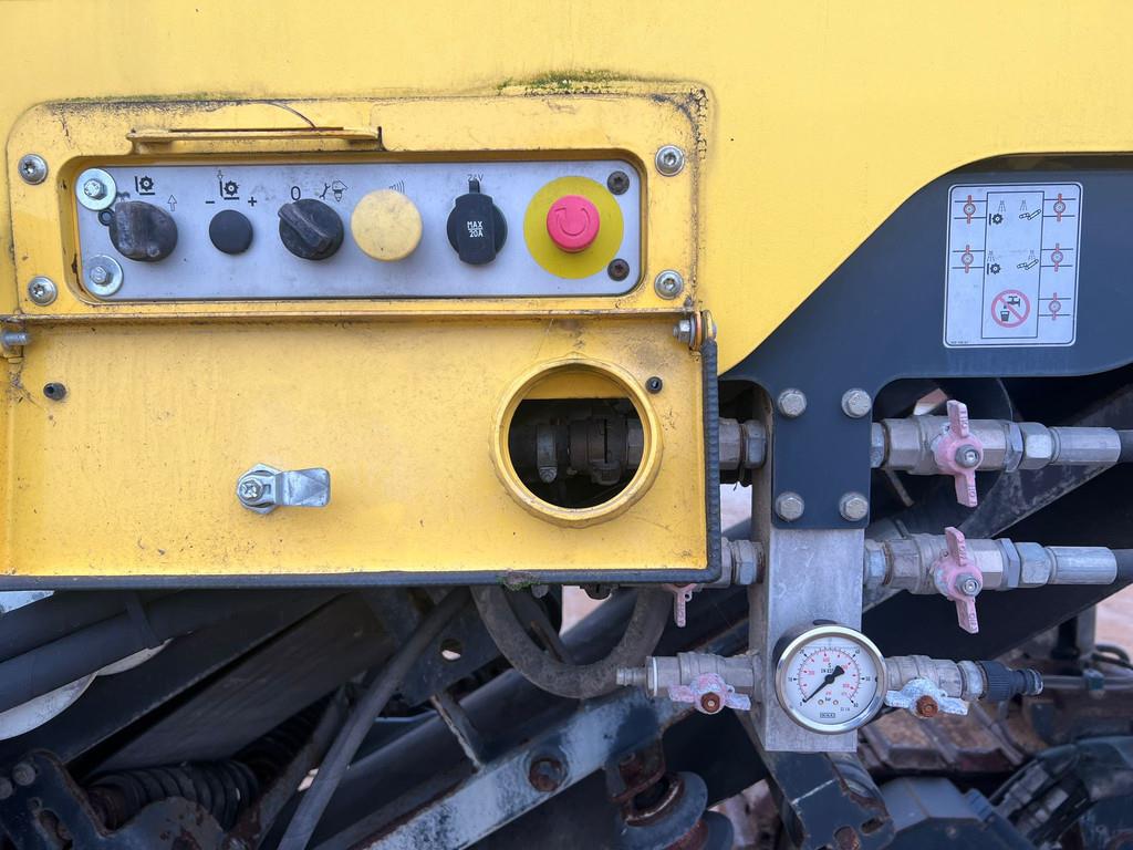 Bomag BM2000/75 Cold Planer