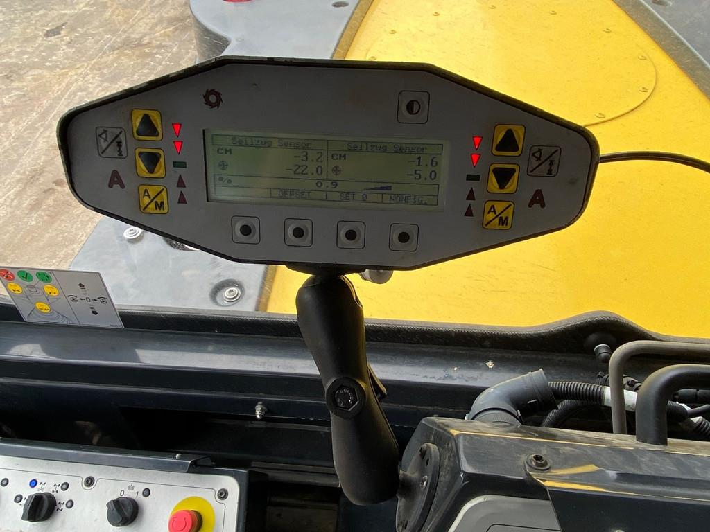 Bomag BM2000/75 Cold Planer