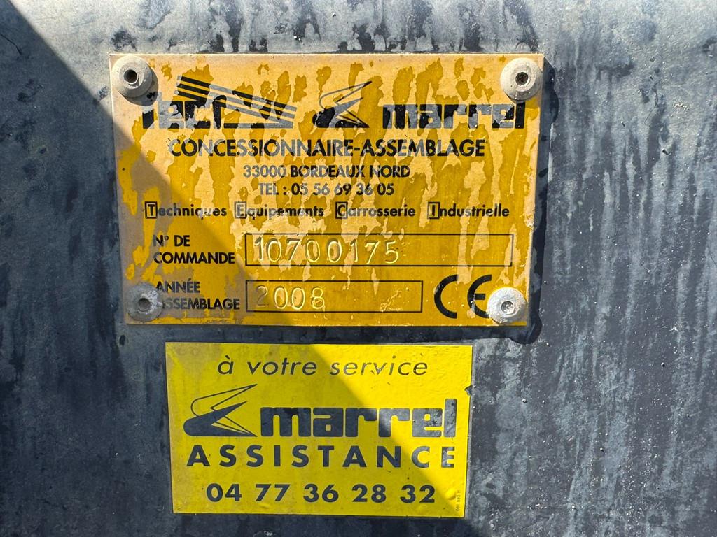 Iveco Trakker 410 6x4 Kipper