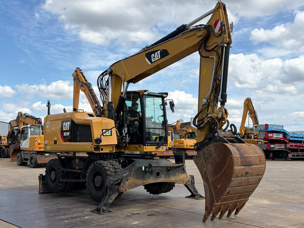 2017 Caterpillar M316F-49035948