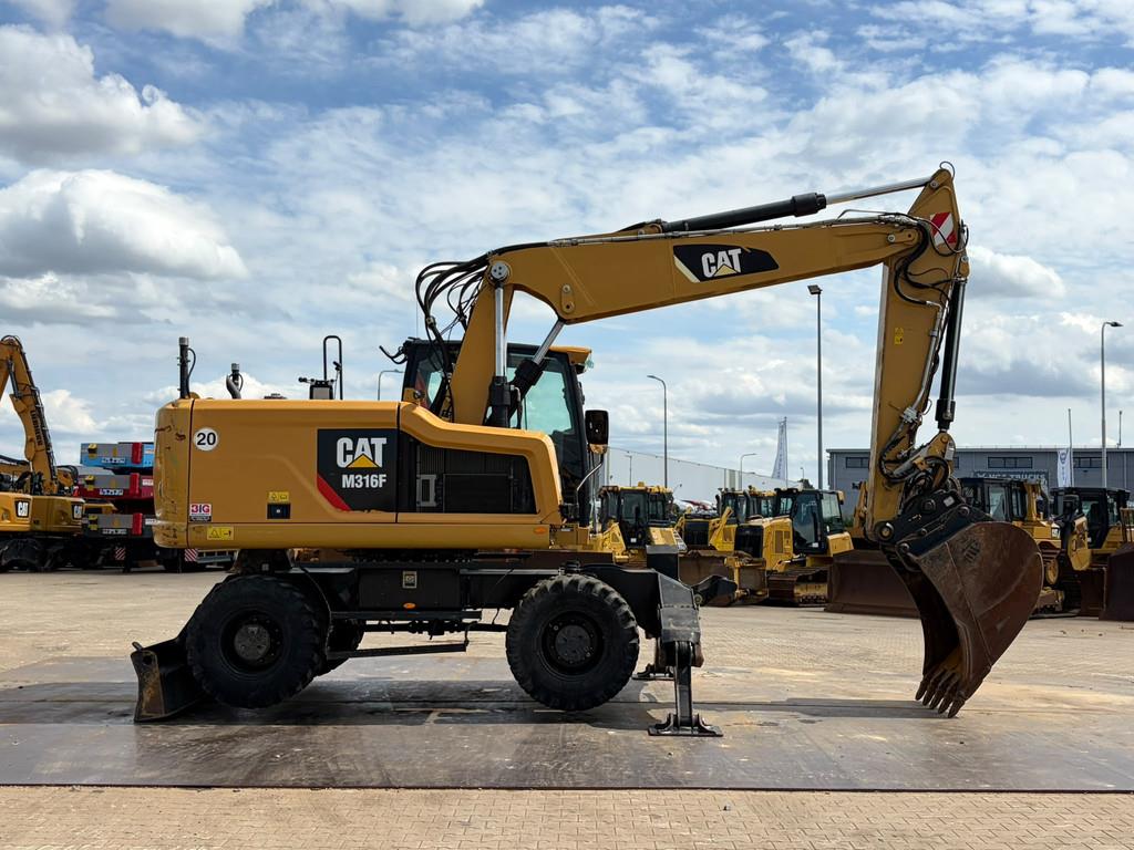 2017 Caterpillar M316F-49035946