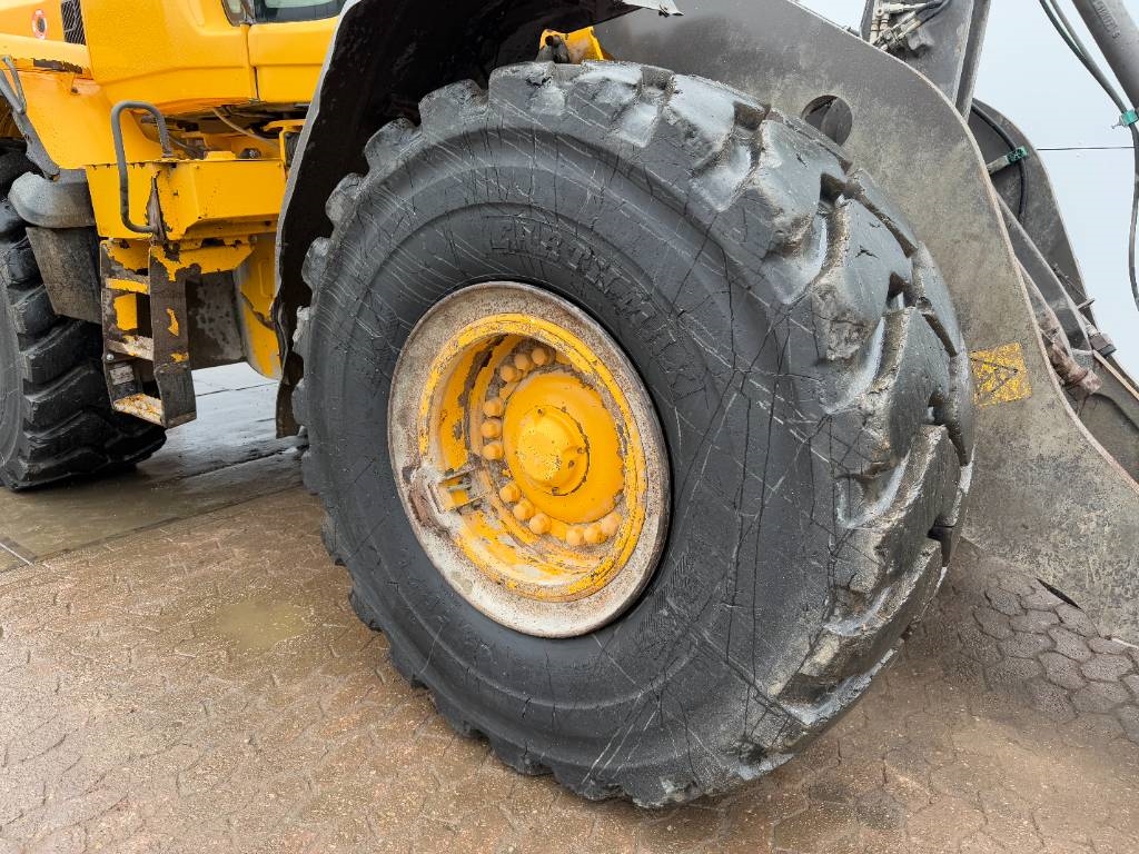 Volvo L120G - 3rd Function / Quick Coupler / Auto Lube