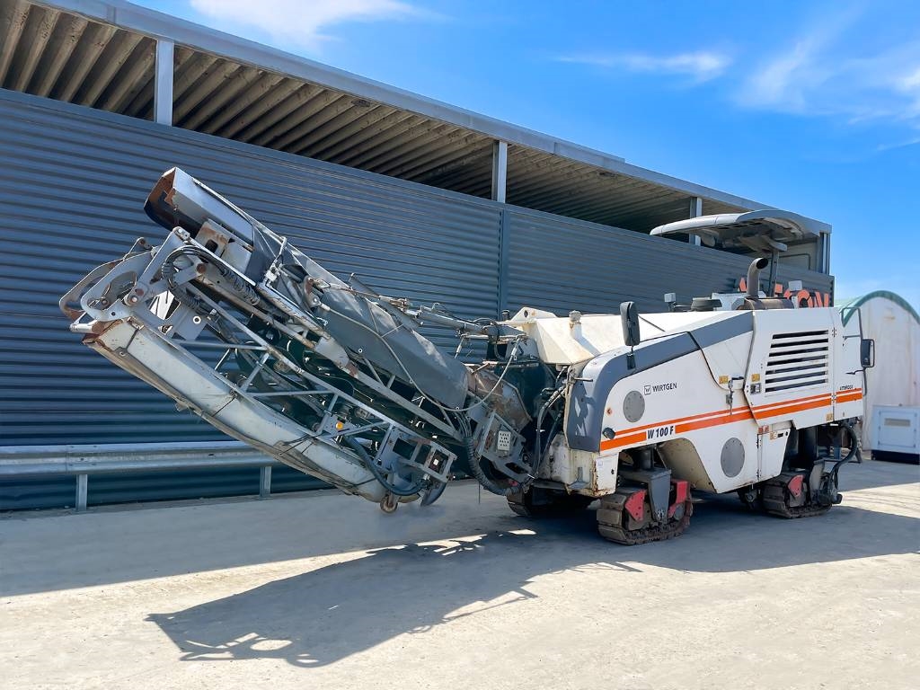 Wirtgen W 100 F